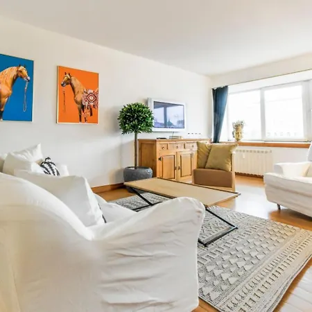 Fully Equipped Vitoshka Area Spacious Metro شقة صوفيا