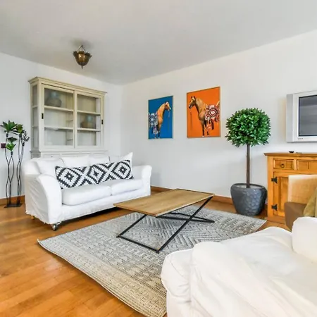 Fully Equipped Vitoshka Area Spacious Metro *