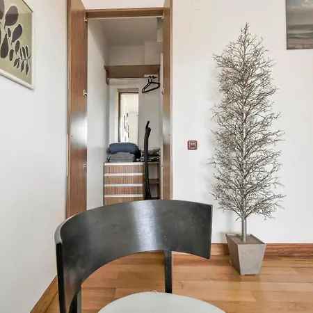 Appartement Fully Equipped Vitoshka Area Spacious Metro