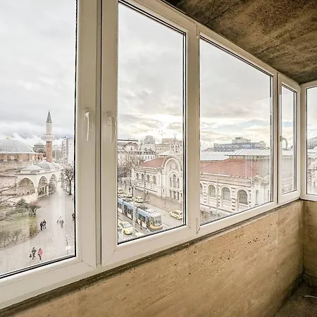 Fully Equipped Vitoshka Area Spacious Metro Sofia
